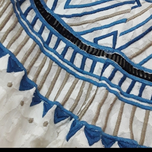 Cream Tribal Blue Texture Blak Embroidered Peasant Top S z S - Picture 13 of 13